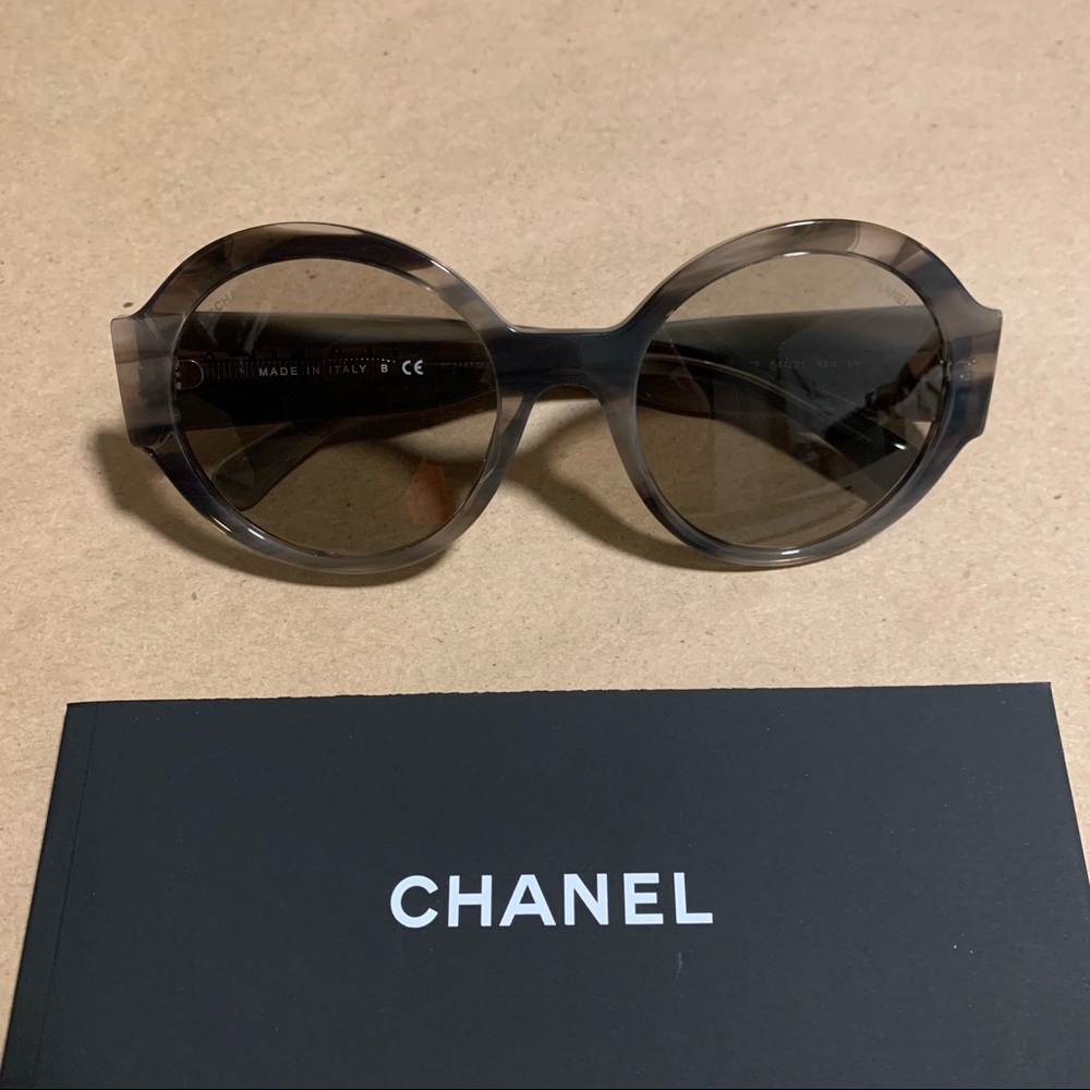 Chanel Sunglasses grey tortoise shell frame.